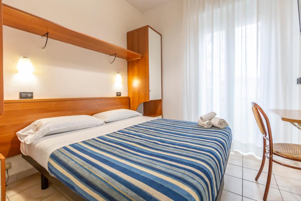 Hotel Vannucci ريميني المظهر الخارجي الصورة